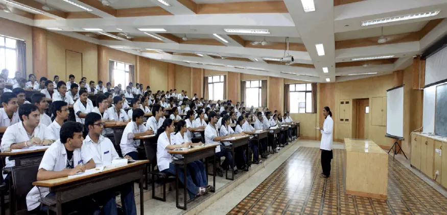 Sapthagiri Medical College — campus